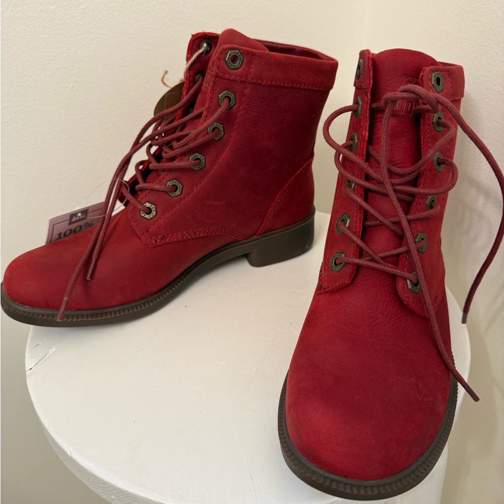 Kodiak Red Leather Lace-Up Boots